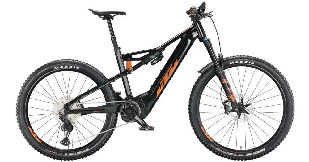 KTM MACINA KAPOHO 7971 FLAMING BLACK (ORANGE) FÉRFI ELEKTROMOS ÖSSZTELESZKÓPOS MTB KERÉKPÁR 2022 Szezonális akció
