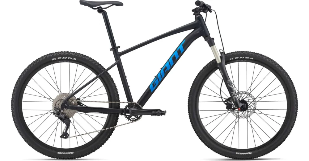 Korlátozott ajánlat GIANT TALON 1 29" BLACK 2023 FÉRFI MTB KERÉKPÁR