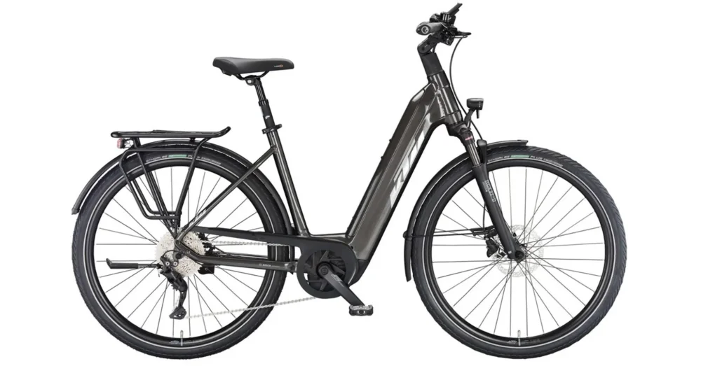 KTM MACINA STYLE 740 MACHINE GREY(SILVER+BLUE) EASY ENTRY 2023 UNISEX ELEKTROMOS TREKKING KERÉKPÁR Utolsó esély
