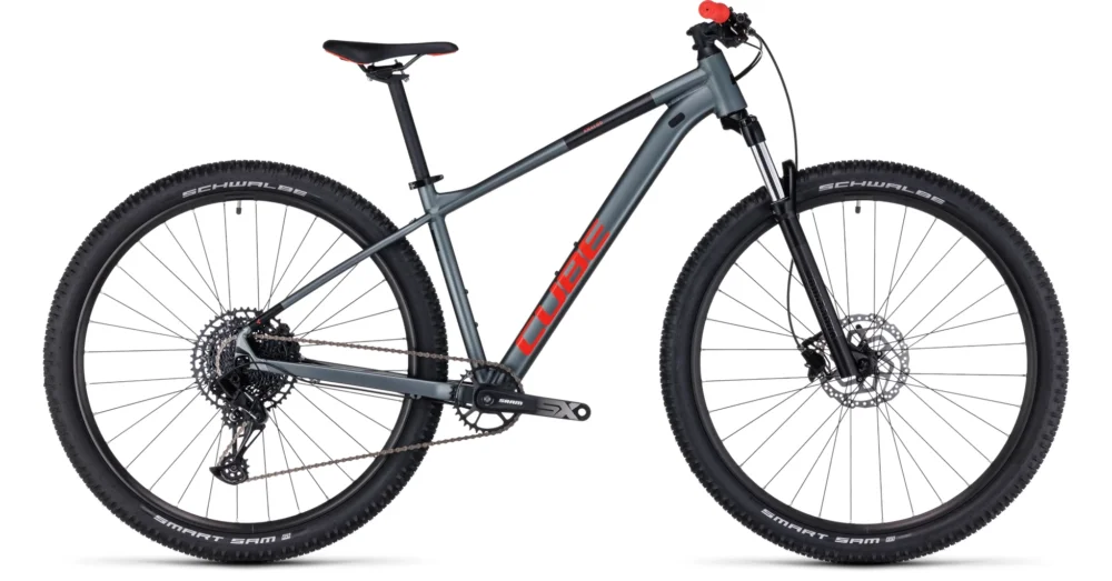 Vedd meg most CUBE ANALOG FLASHGREY N RED 29" 2023 FÉRFI MTB KERÉKPÁR