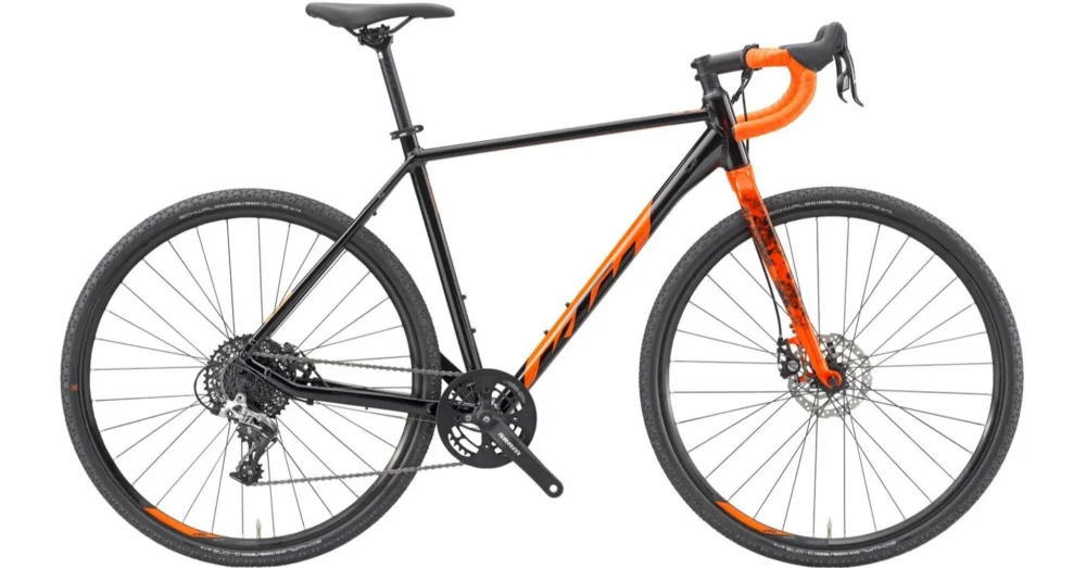 Szezonális akció KTM X-STRADA 30 FLAMING BLACK (ORANGE) 2023 FÉRFI GRAVEL KERÉKPÁR