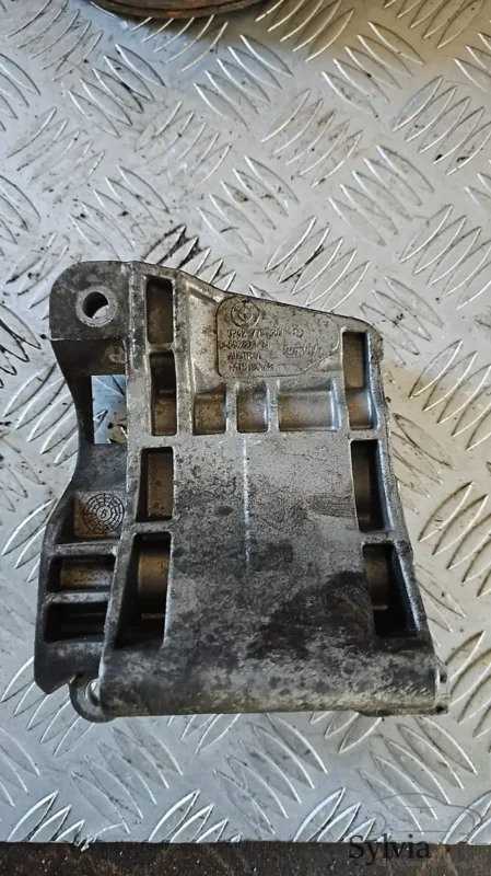 Steun voor stuurpomp stuurbekrachtiging M57N BMW X5 / X6 serie E70 E7132427799862 7799862 Végkiárusítás