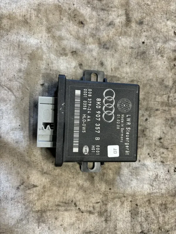 Rendeld meg most Audi A4 (B8) Bochtverlichting 8K0907357B
