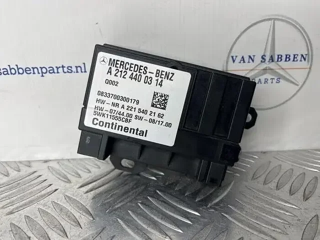 Ne maradj le Brandstofpomp module van een Mercedes C-Klasse