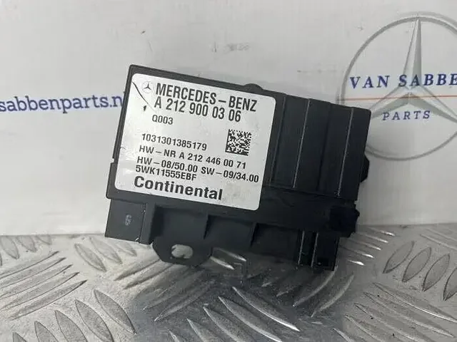 Expressz szállítás Brandstofpomp module van een Mercedes C-Klasse