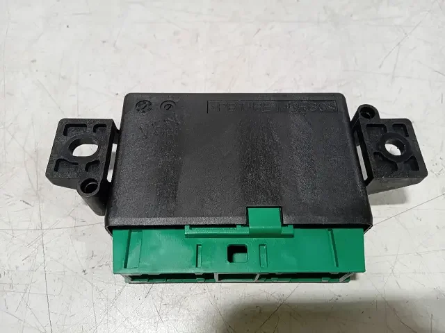 Prémium Computer park distance control Peugeot 3008