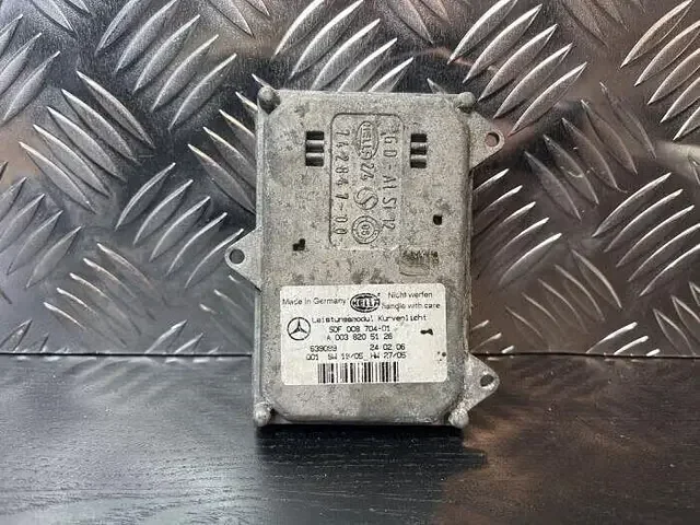 Vedd meg most Xenon module van een Mercedes E-Klasse
