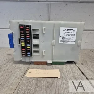 Voorste zekeringkast CEM voor Volvo S80 2006 - 2015 30786820 Kedvezmény