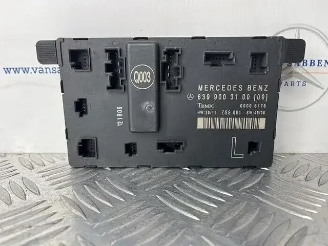 Centrale Deurvergrendelings Module van een Mercedes Vito Rendeld meg most