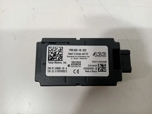 Csak ma Computer bandenspanning Tesla Model 3