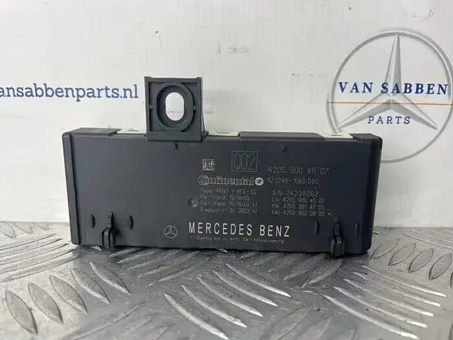 Rendeld meg most Module achterklep motor van een Mercedes GLC-Klasse