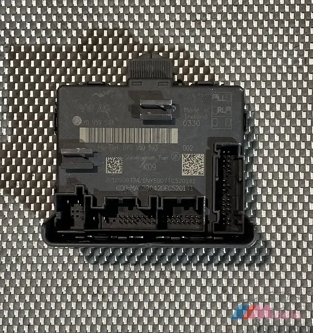 Vedd meg online AUDI A3 MODULE DEUR RECHTS VOOR 8Y0959593