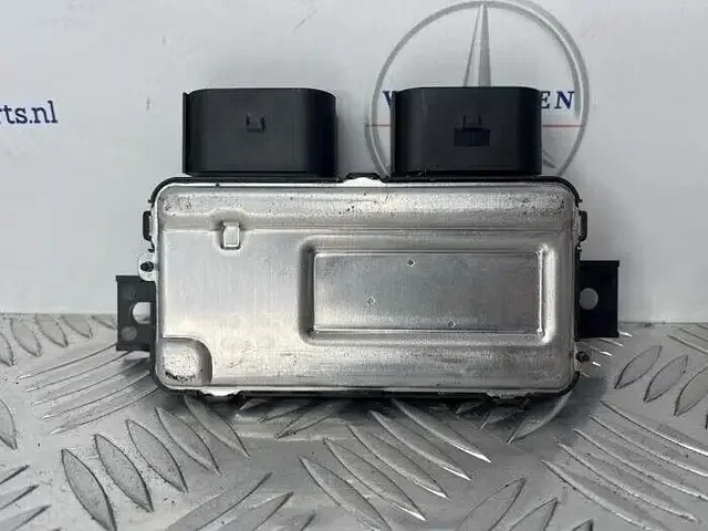 Ne maradj le ADM brandstof module van een Mercedes Sprinter