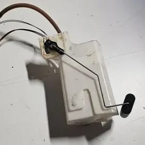 Utolsó esély Brandstofpomp Benzinepomp N46 M54 BMW Z4 serie E85 6767720 16146768685 6768685