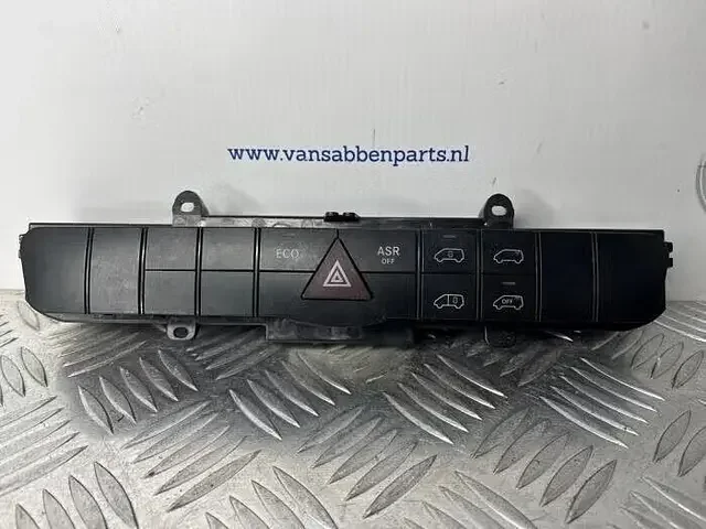 Paniekverlichtings Schakelaar van een Mercedes Vito Azonnali szállítás