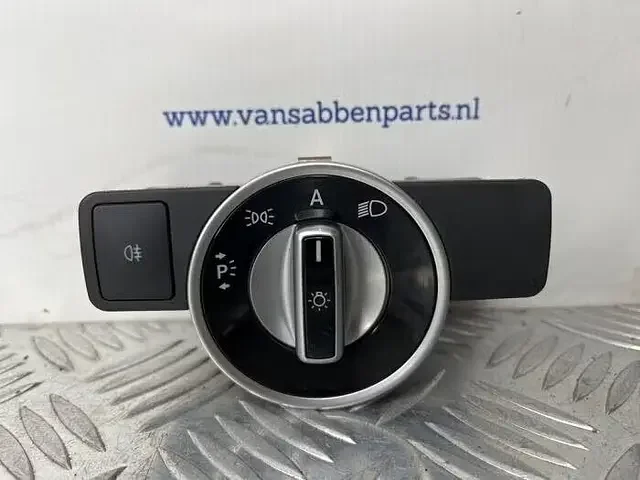 Korlátozott ajánlat Licht Schakelaar van een Mercedes E-Klasse