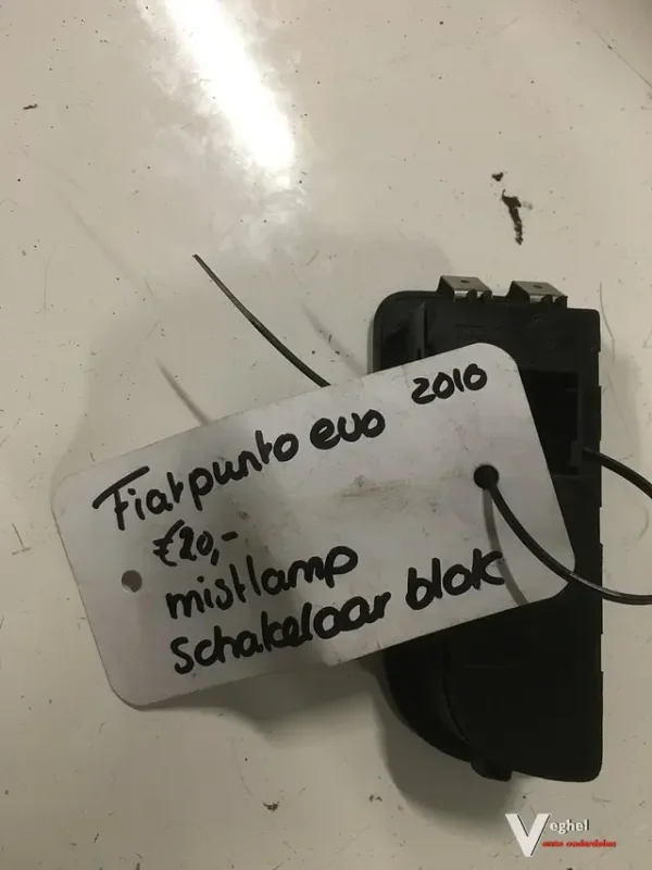 Fiat Punto Evo 2010 Mistlampschakelaar Alacsony ár