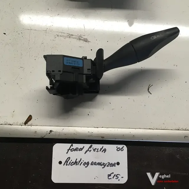 Vásárlói kedvenc Ford Fiesta 2006 5drsRichtingaanwijzerschakelaar 1S7T 13335 AE