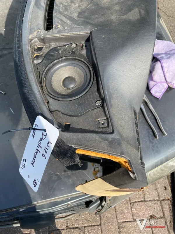Mercedes W126 19892300075Dashboard Kiárusítás