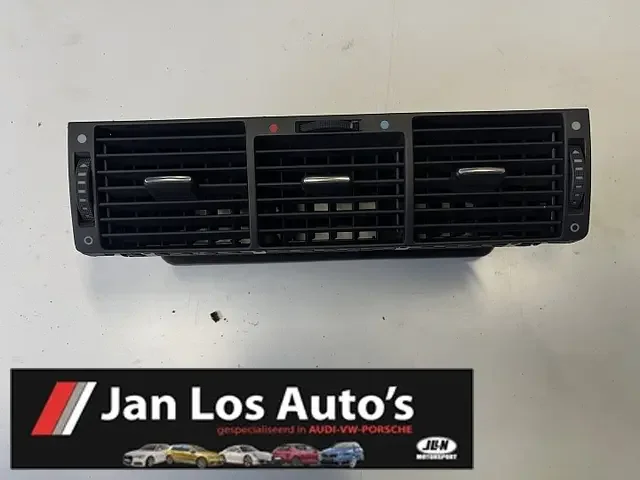 Árengedmény Luchtrooster dashboard Audi A8 D2 4D0820951J 4D0820961