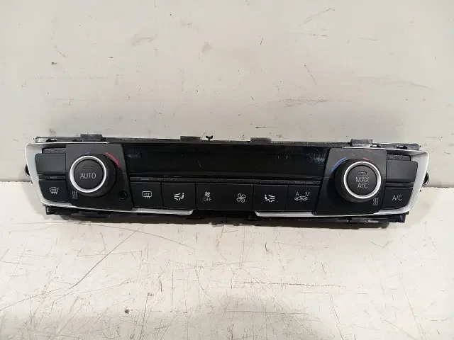 Bedieningspaneel kachel BMW 1 serie Rendeld meg most