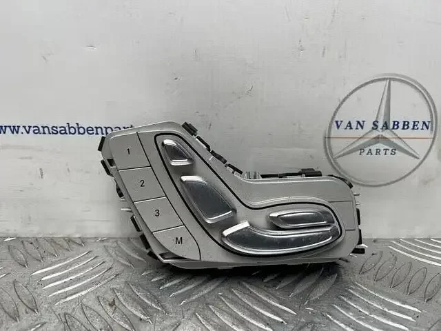 Kihagyhatatlan ajánlat Stoelverstellings Schakelaar van een Mercedes GLC-Klasse