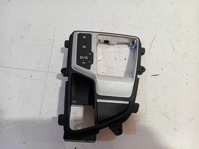 Nézd meg most Schakelpookhoes Audi A4