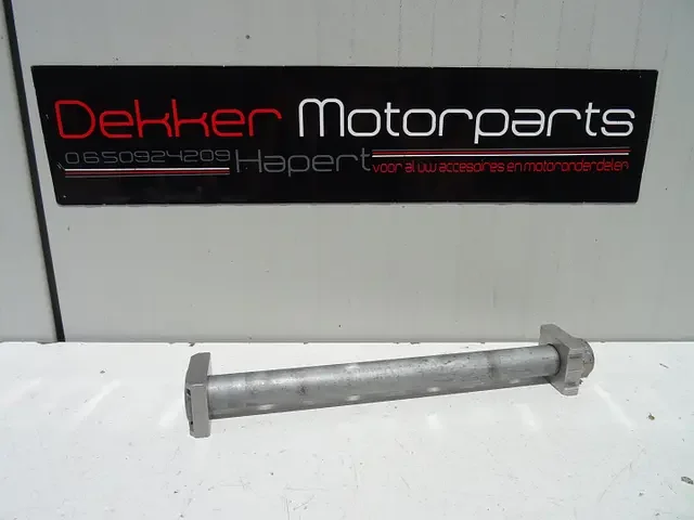 Complete Achter As Honda CBR600RR 2007-2008-2010-2012-2016 Korlátozott ajánlat