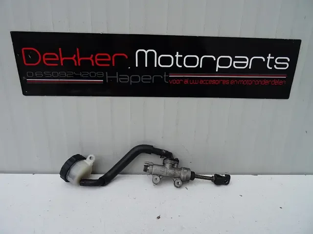 Legkelendőbb Complete Achter Rempomp Honda CBR600F 1999-2000 PC35