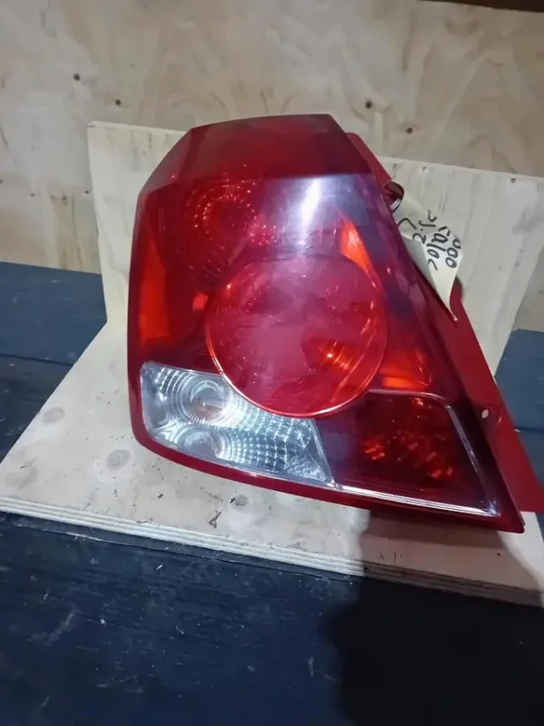 Linker achterlicht Daewoo Kalos bj.2002 Vedd meg online