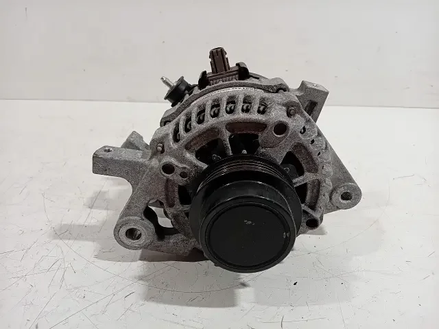 Dynamo Toyota Yaris Rendeld meg most