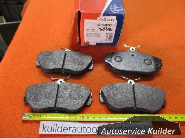 Ne maradj le Remblokken voorzijde Ford Taurus Windstar 38601AD 2034RB 3018001