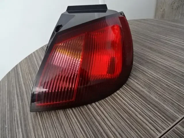 Szezonális akció Achterlicht Mitsubishi Colt bj 2010 rechts 3 deurs