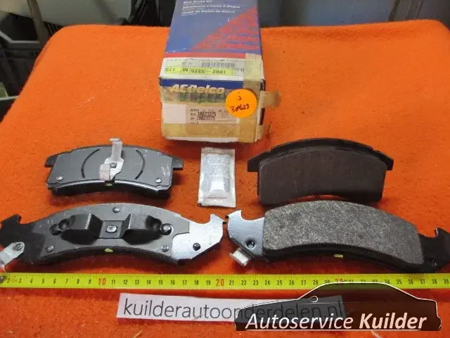 Nézd meg most Remblokken voorzijde Chevrolet Camaro Pontiac firebird38623AC Delco 1802337518022641