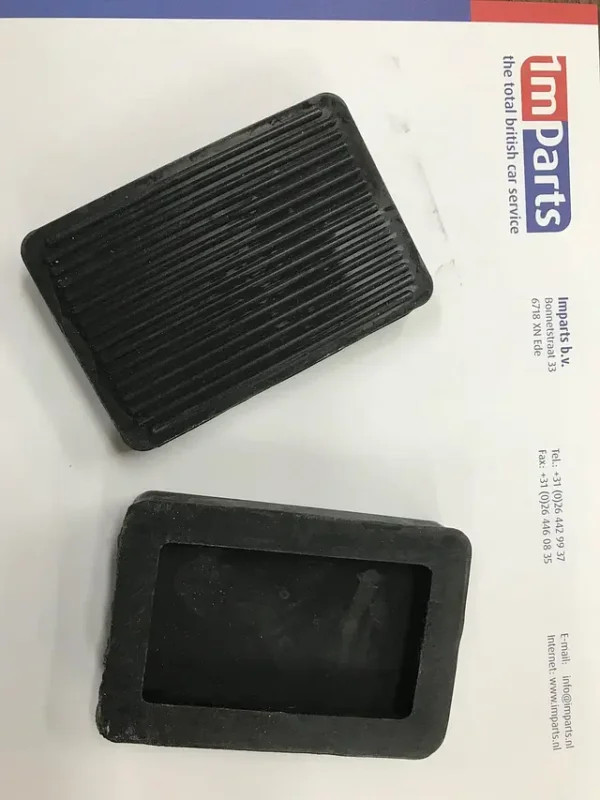 Nieuw pedaal rubber voor uw Reliant Scimitar. Korlátozott ajánlat