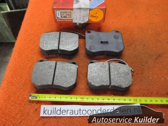 Remblokken voorzijde Peugeot 504 505 604 Talbot Tagora 36107 QH blf251 424834 Expressz kézbesítés