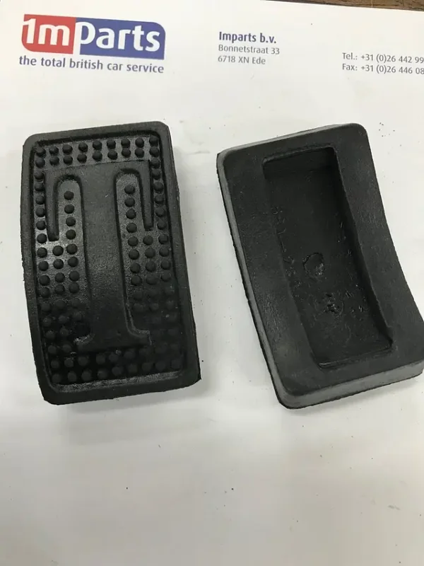 Nieuw pedaal rubber voor uw TRIUMPH TR en Spitfire Különleges ajánlat