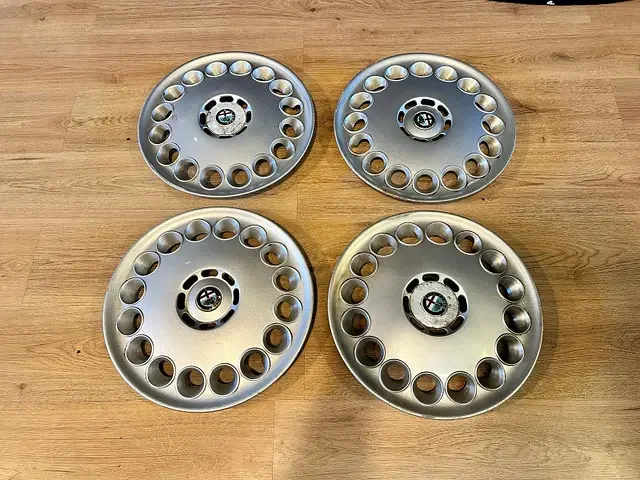 Prémium Alfa Romeo Wieldoppen set 15" (156, 147 etc.)