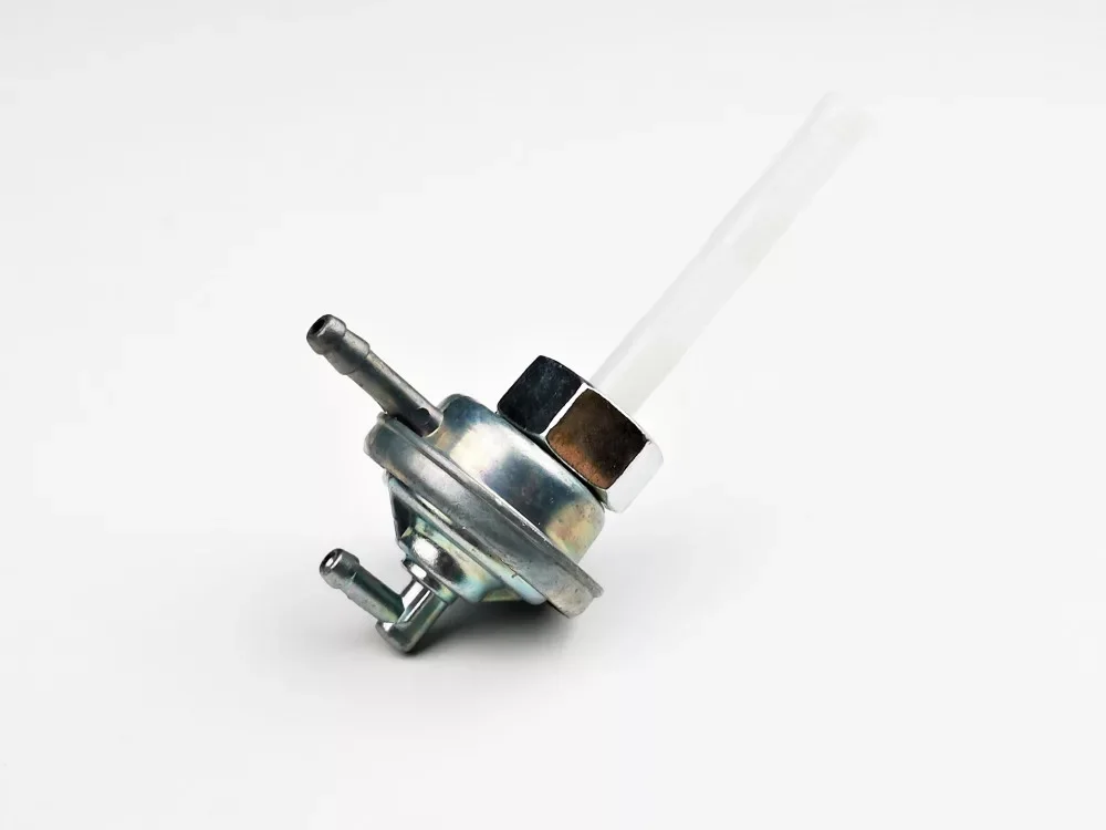 Akciós ár Benzincsap Cpi / Motowell 14x1mm