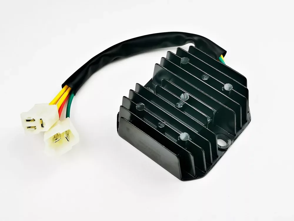 Akció Feszültség szabályzó 5 vzetékes CB450S CH125 Spacy CB400 CB450 CH150 CM200 CM400 GB500 CN250 CM450 FT500 31600-KV8-681