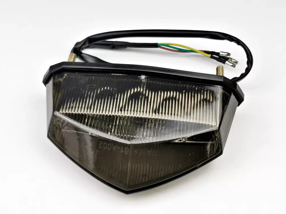 Vásárlói kedvenc Lámpa hátsó univerzális SMOKE 10 LED-es E4