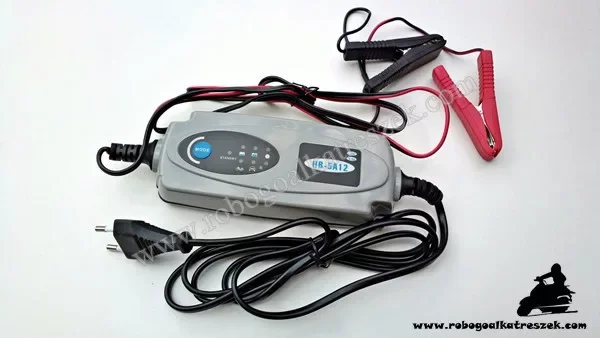 Prémium Akkumulátor töltő 12V 3.2A HB-5A12