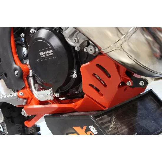 Szuper akció AXP racing XTREM karter & himbavédő 8mm PIROS BETA 250RR 300RR 2018 - 2019 AX1527