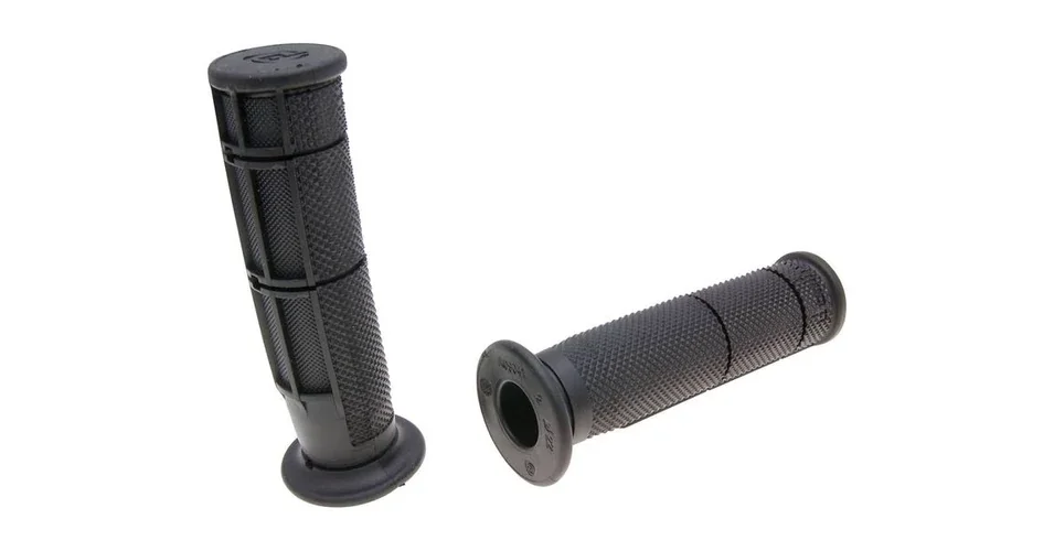 Azonnal elérhető Markolat pár 22/22mm fekete Domino