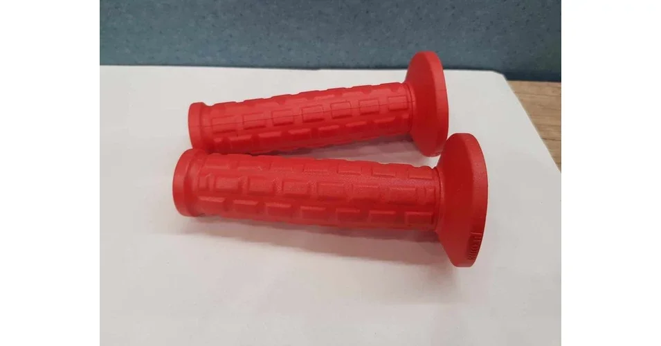 Markolat pár piros (126mm - átmérő: 22mm) zárt végű Proma Azonnal elérhető