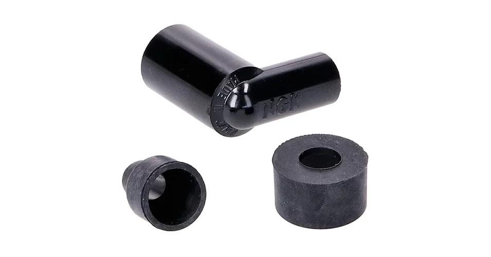 Gyertyapipa 90° LZEH, rövid (cseppálló) NGK Standard Prémium